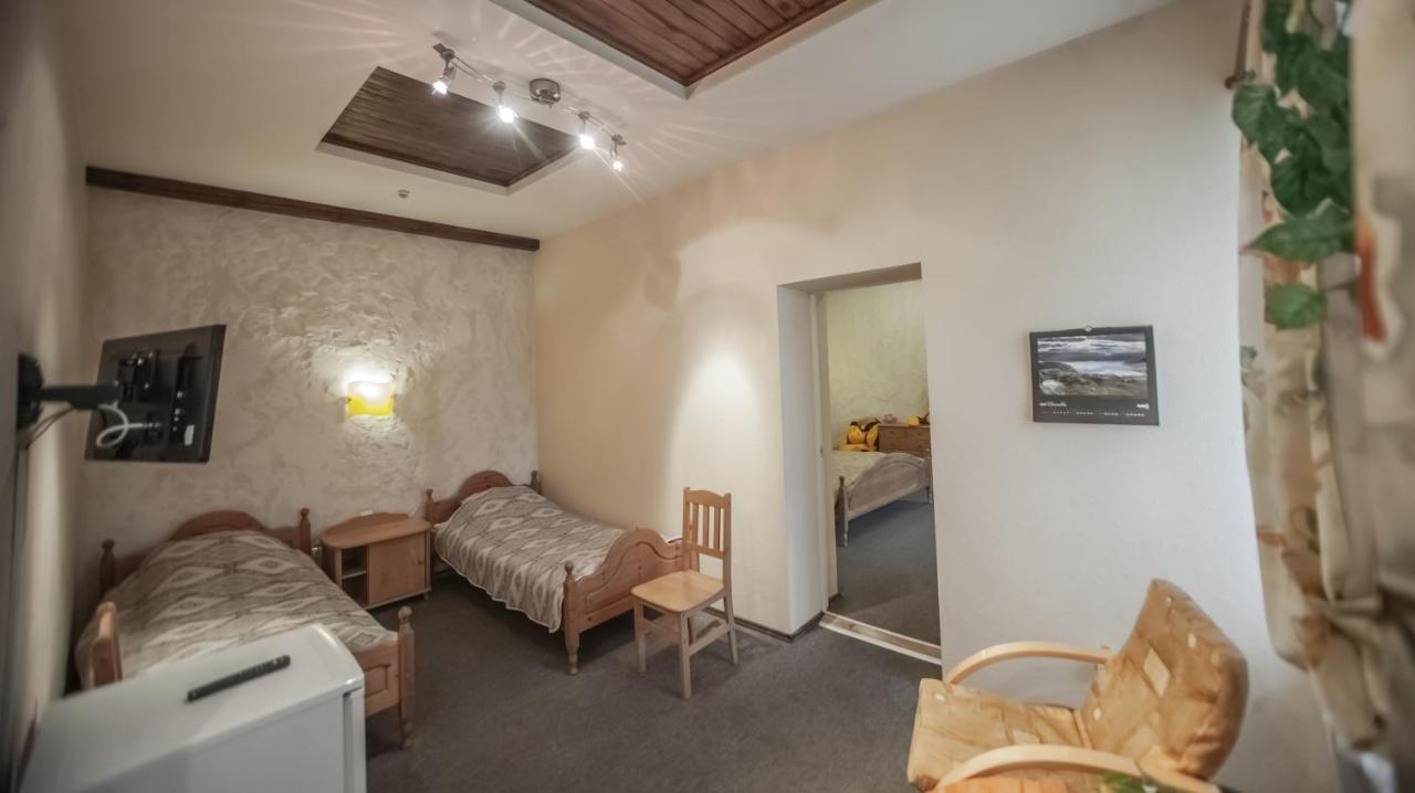 Leo Hotel Daugavpils Exterior photo