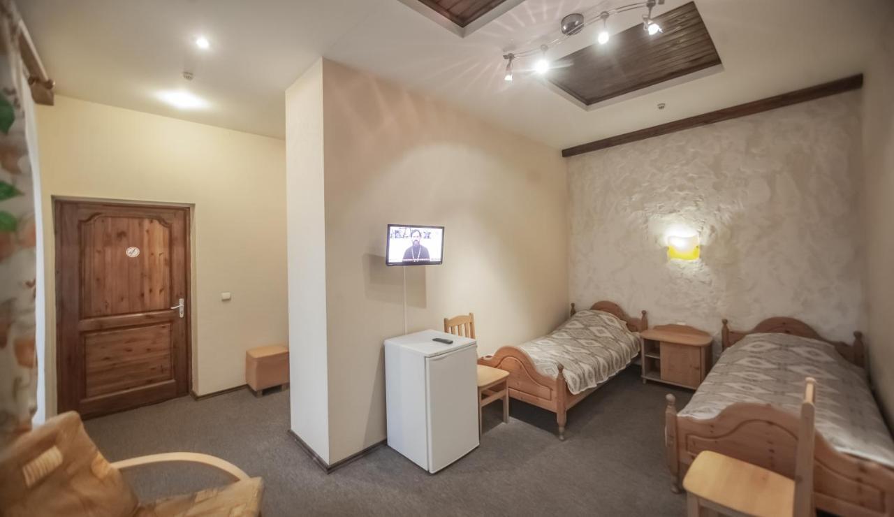 Leo Hotel Daugavpils Exterior photo