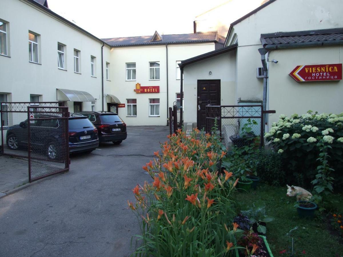 Leo Hotel Daugavpils Exterior photo